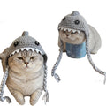 Bonnet tricoté en forme de requin mignon avec pompon pour chats et chiens