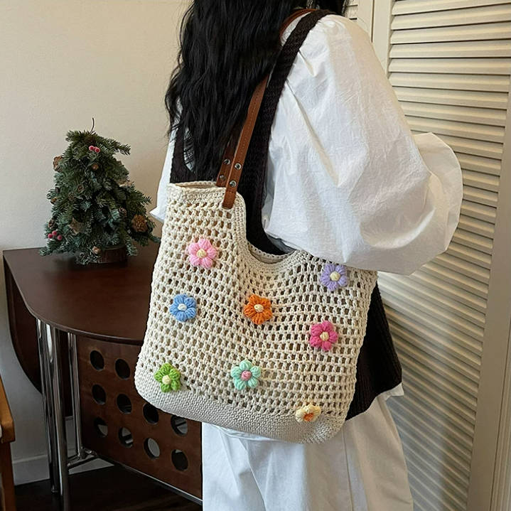 Handgefertigte gehäkelte Erdbeer-Henkeltasche