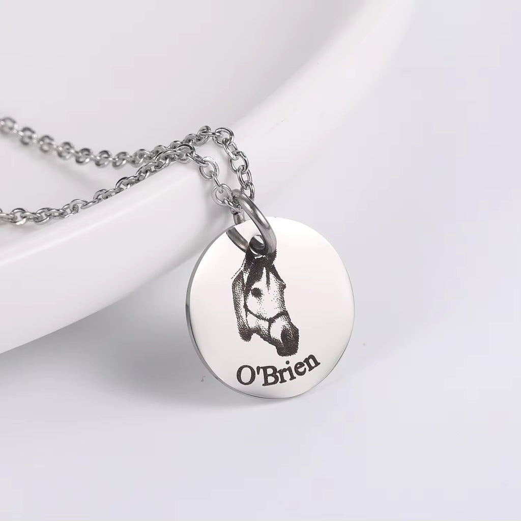 Custom Pet Photo Necklace – Engraved Dog & Cat Pendant Jewelry