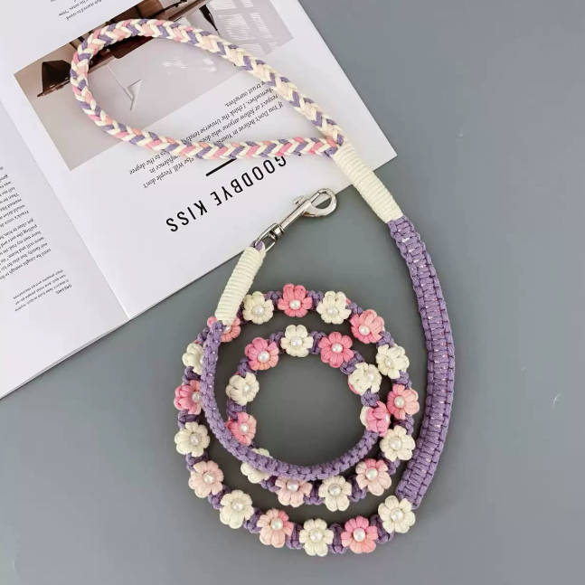 Laisse tissée artisanale florale et colorée pour chiens et chats