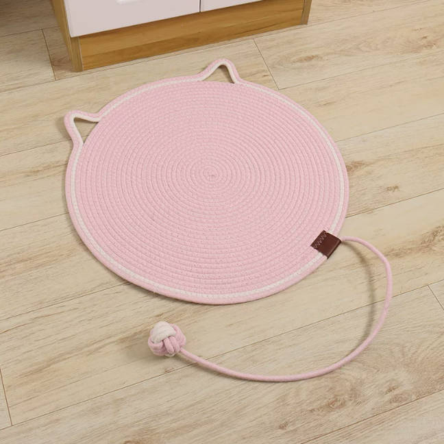 Handmade Sisal Scratcher Mat Woven Cat Scratching Pad Pet Mat With Toy