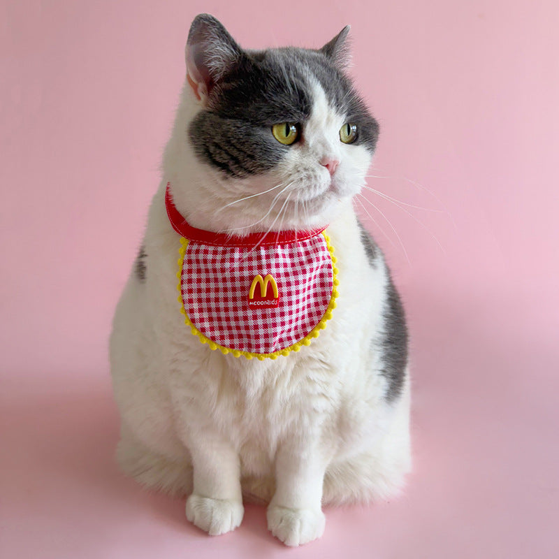 Bavoir fait main mignon pour chat ou chien avec volants, patchwork et lacets, en forme d'éventail