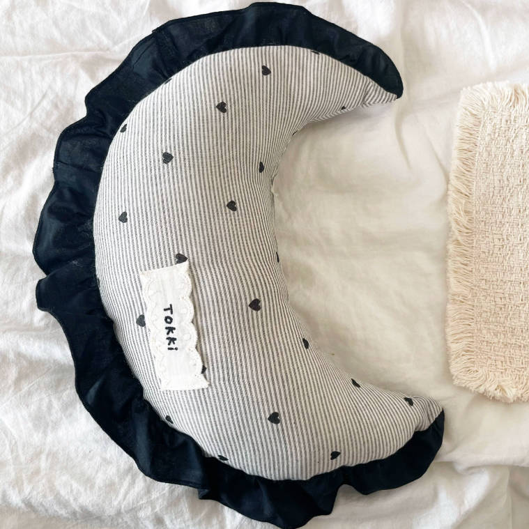Soft Cotton Lace Moon Pet Pillow For Small Puppy Cats